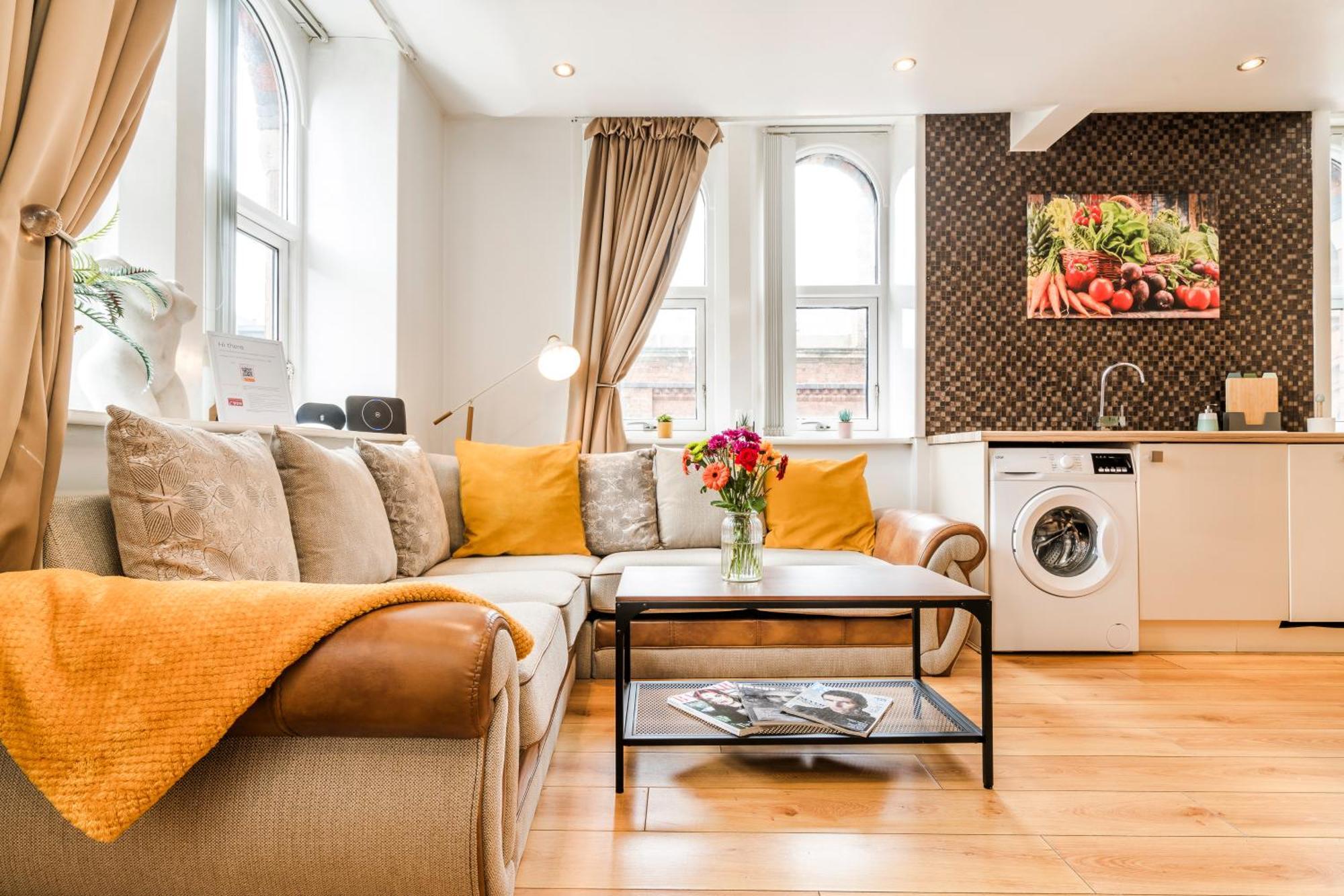 Cavern Quarters, Beautiful Two Bedroom City Centre Apartment By Garudy Serviced Apartments And Short Lets - Perfect For Longer Stays Liverpool Eksteriør billede