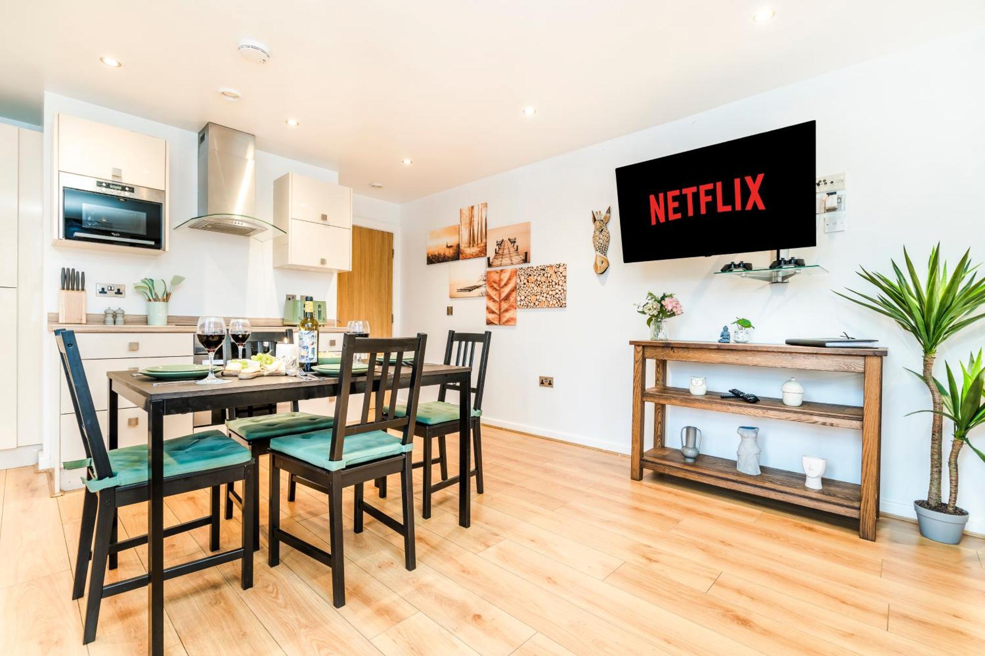 Cavern Quarters, Beautiful Two Bedroom City Centre Apartment By Garudy Serviced Apartments And Short Lets - Perfect For Longer Stays Liverpool Eksteriør billede